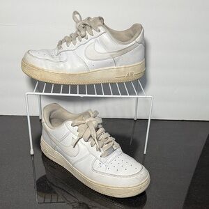 Nike Air Force 1 07 Men's Sneakers Size 8.5 Shoes AF1